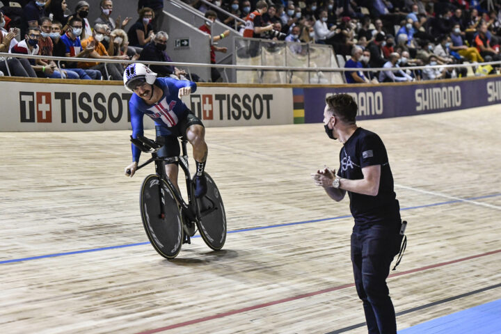 Ashton Lambie wins individual pursuit world title